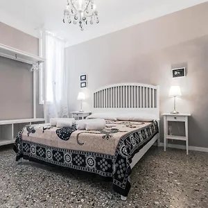 https://appartamento-ai-greci-residenza-quaggio.hotelslidodijesolo.com