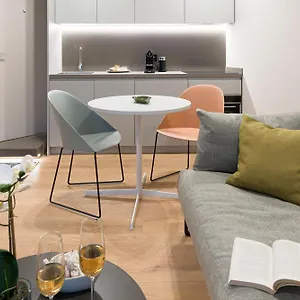 https://aera-luxury-suites-303-304-305.catania-hotels.net